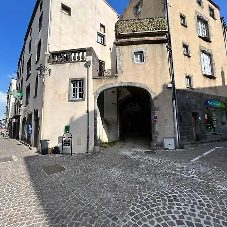 Charmant Studio, Au Coeur De La Ville De Riom Exterior photo