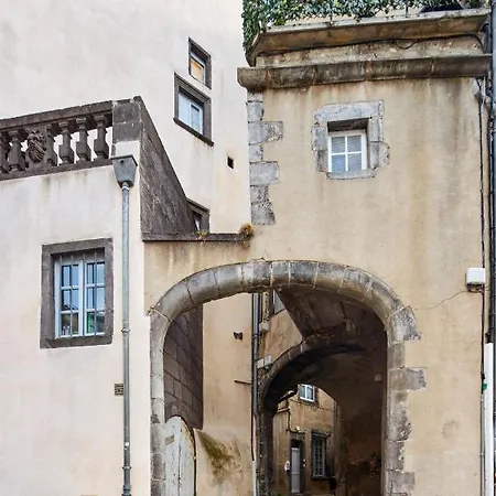Charmant Studio, Au Coeur De La Ville De Riom Exterior photo